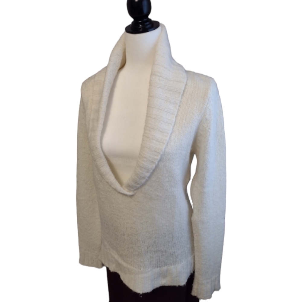 LeChateau Cozy knit sweater